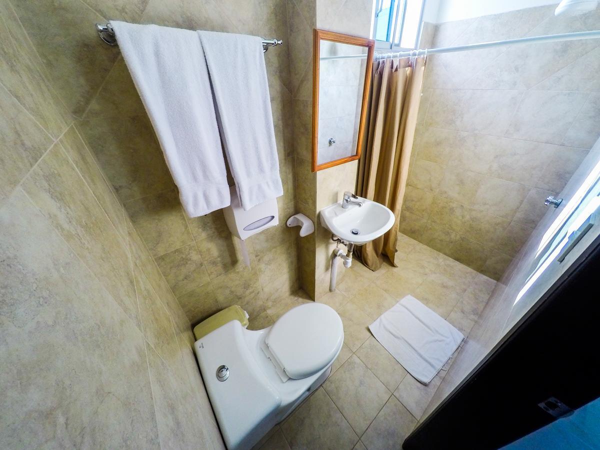 Dc Suites Aeropuerto Guayaquil Luaran gambar