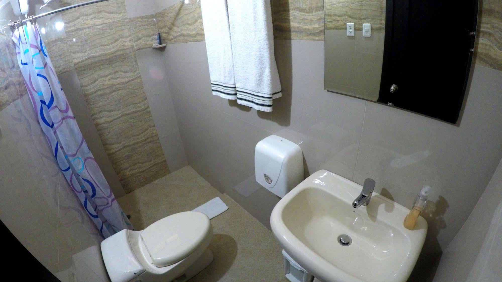 Dc Suites Aeropuerto Guayaquil Luaran gambar