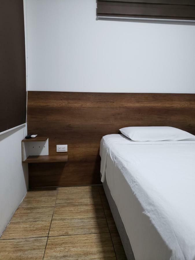 Dc Suites Aeropuerto Guayaquil Luaran gambar